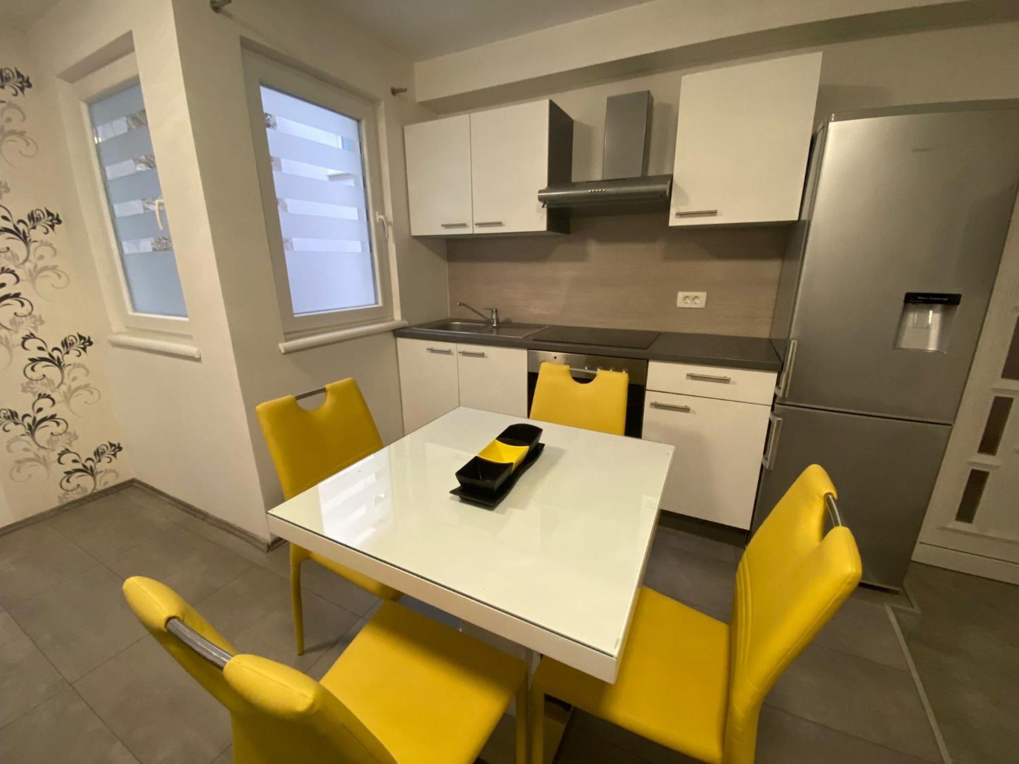 Suzi Apartment